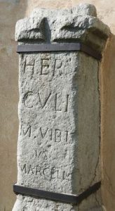 Ara dedicata a Ercole